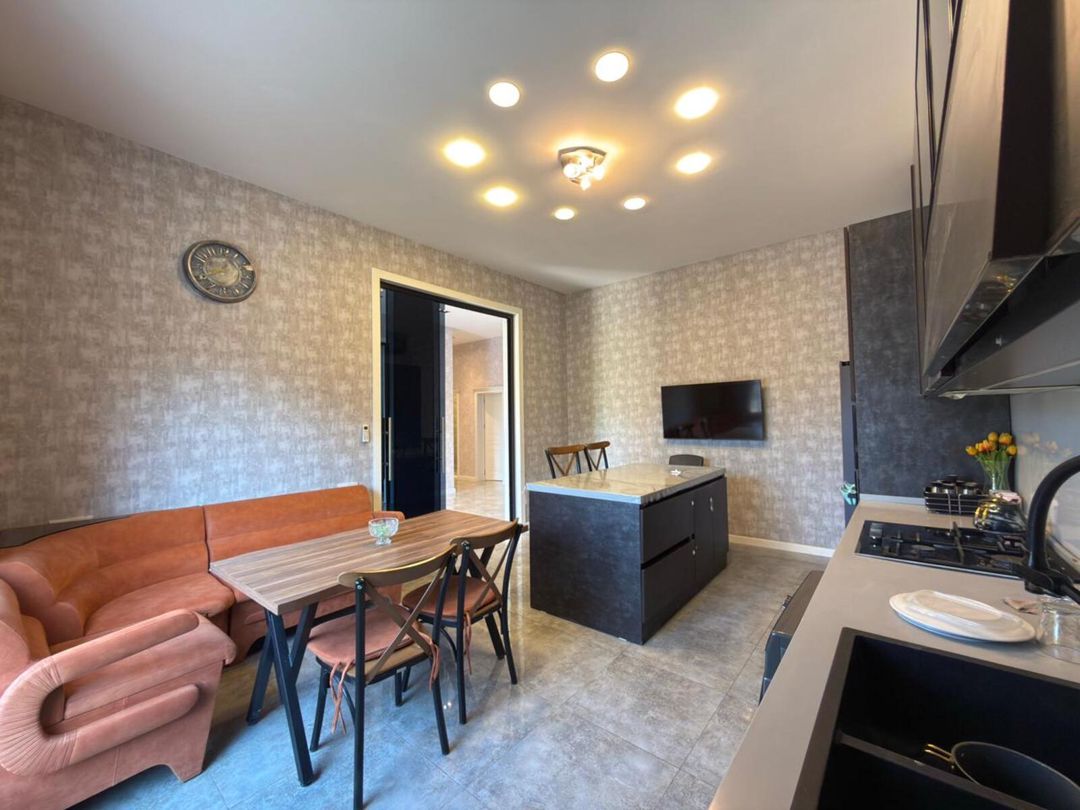 Satılır 5 otaqlı həyət evi/bağ evi 220 m² — Ev, villa, Bakı (10)