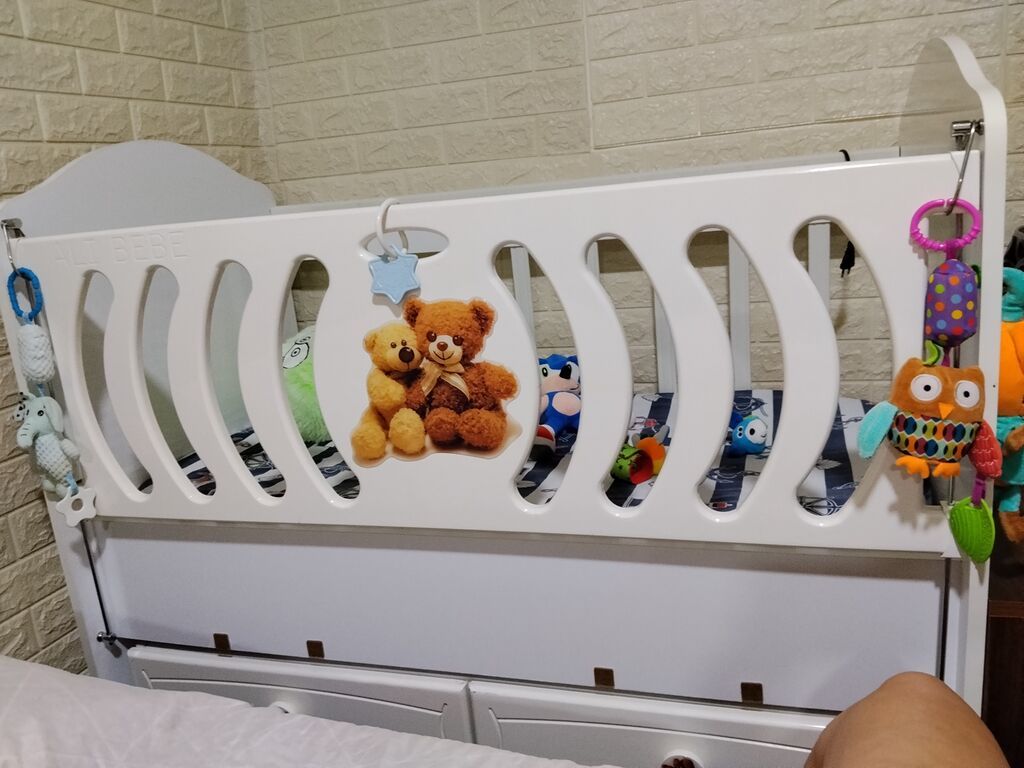 Uşaq beşiyi - işlənmiş, matras ilə — Bəşikləri, Bakı (3)