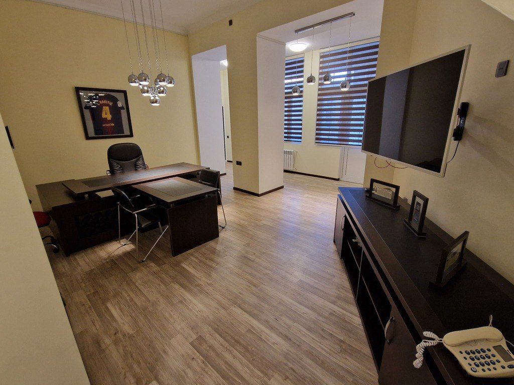 İcarəyə verilir 7 otaqlı ofis 200 m² — Ofis, Bakı (3)