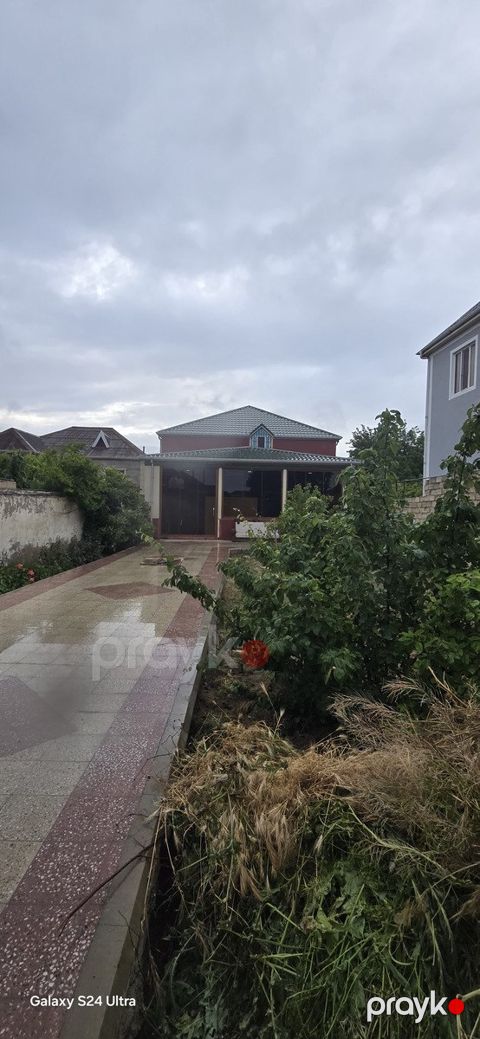 Satılır 6 otaqlı həyət evi/bağ evi 203 m²