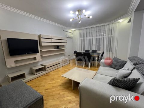 Satılır 2 otaqlı yeni tikili 100 m²
