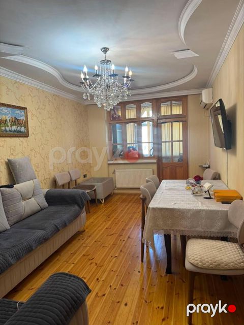 Satılır 2 otaqlı köhnə tikili 60 m² — Sumqayıt