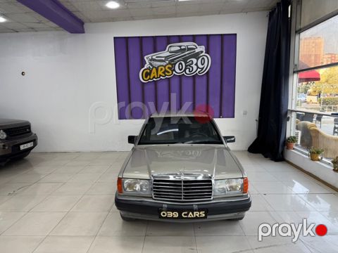 Mercedes 190, 2.0 L, 1990 il, 327 000 km