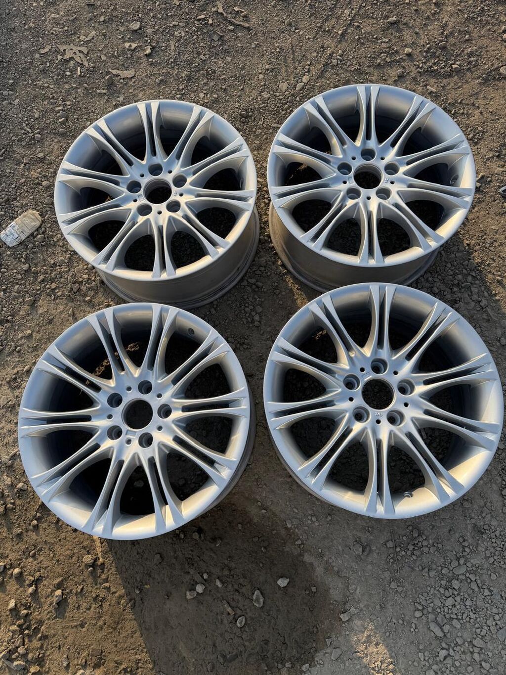 BMW 18 lik .maden in germanya.ideal veziyetdedi.kamplekti 600 azn - — Avto, Gəncə (2)