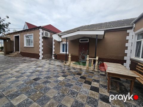 Satılır 8 otaqlı həyət evi/bağ evi 180 m²