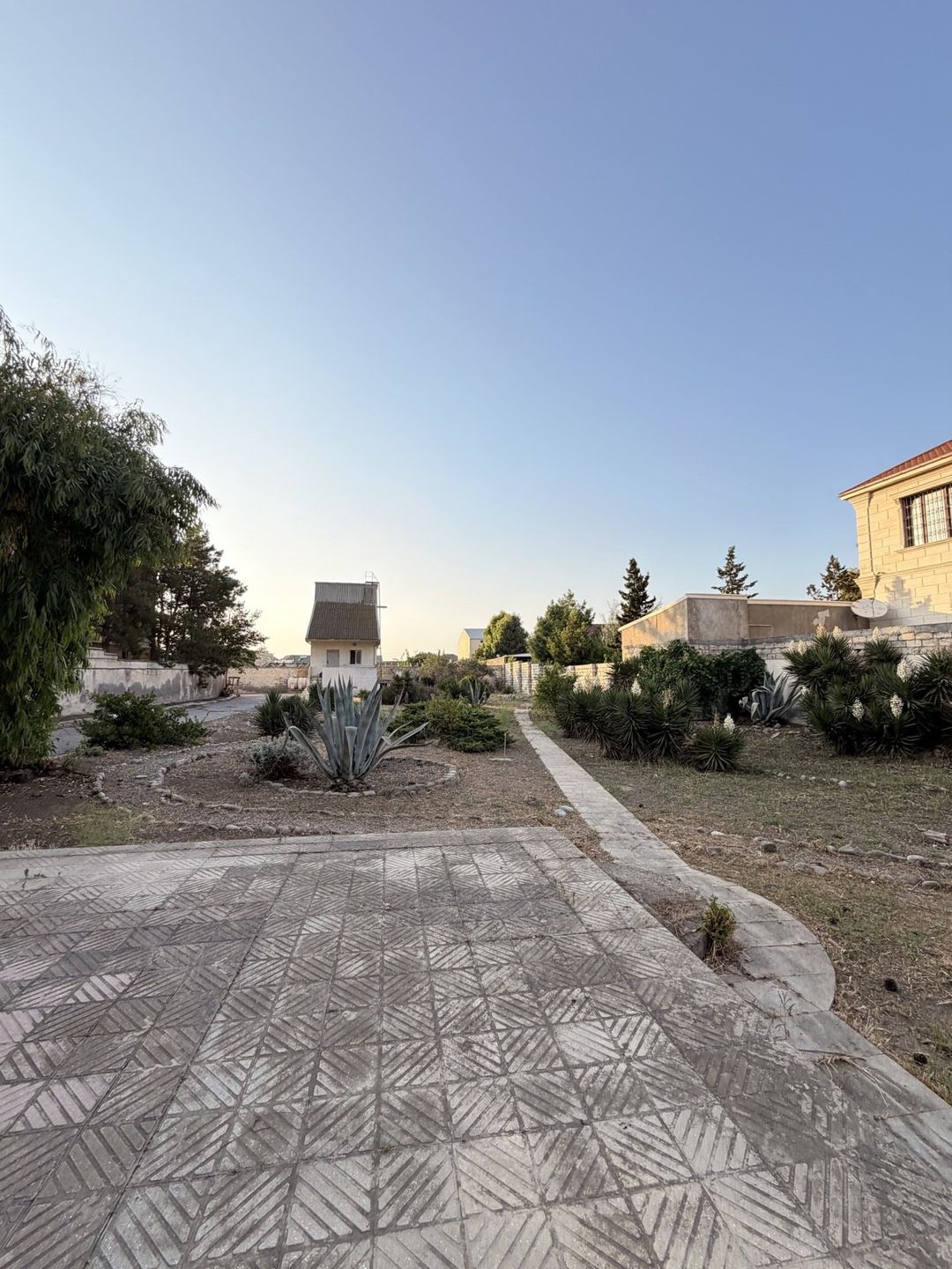 Satılır 4 otaqlı həyət evi/bağ evi 300 m² — Ev, villa, Bakı (9)
