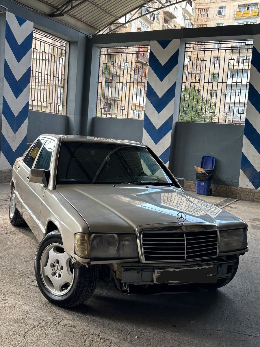 Mercedes 190, 1990 il — Avtomobillər, Gəncə
