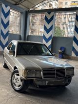 Mercedes 190, 1990 il — Avtomobillər