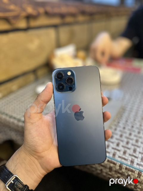 IPhone 12 Pro, Pacific Blue