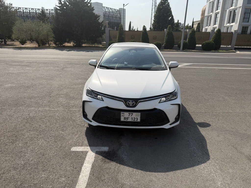 Toyota Corolla, 1.8 L, 0.85 kWh, 2023 il, 79 900 km — Avtomobillər, Bakı