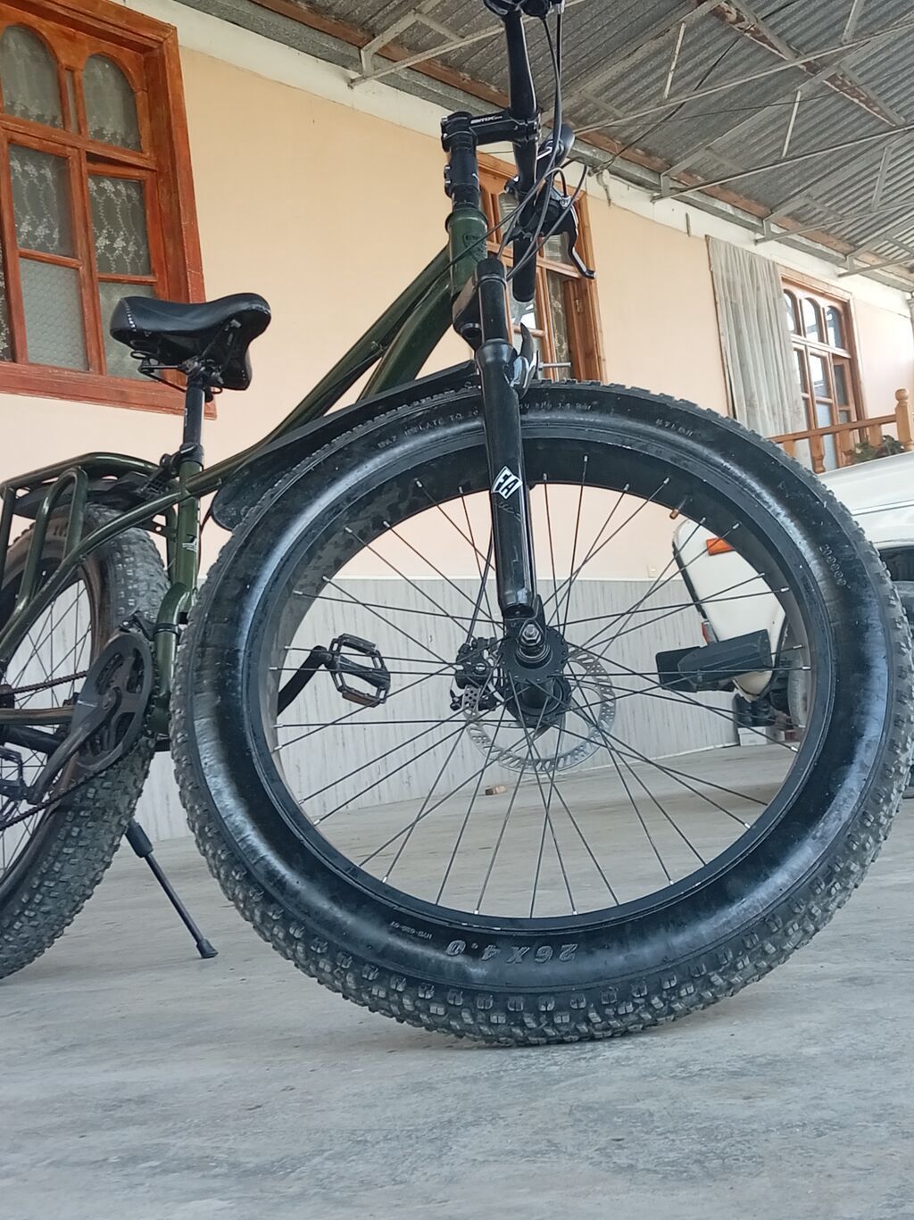 Fat Bike dağ velosipedi - 26x4.0 düym “fat” təkərlər: qum, qar — Velosipedlər, Ucar (4)