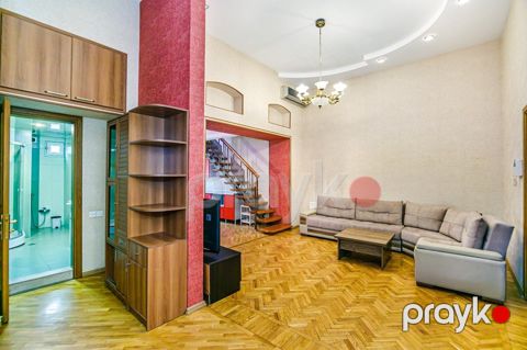 İcarəyə verilir 3 otaqlı köhnə tikili 120 m²