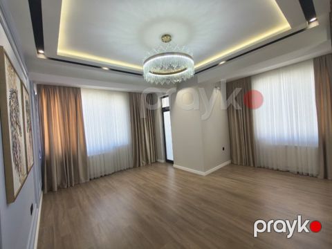 Satılır 3 otaqlı yeni tikili 100 m²