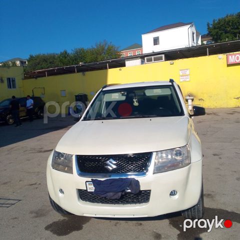 Suzuki Grand Vitara: 2 l | 2006 il 444444 km