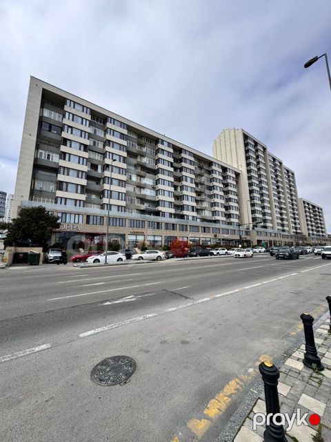 Satılır 3 otaqlı yeni tikili 135 m²