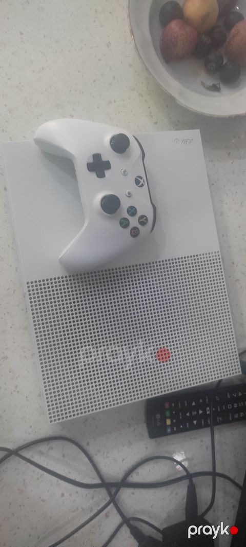 Xbox one s konsolu içində forzo horizon 4 diski pes 2026 fortnite — Bakı