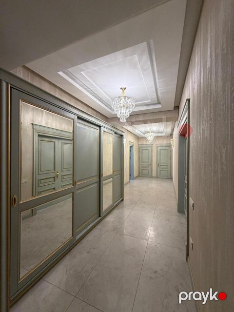 İcarəyə verilir 3 otaqlı yeni tikili 188 m²