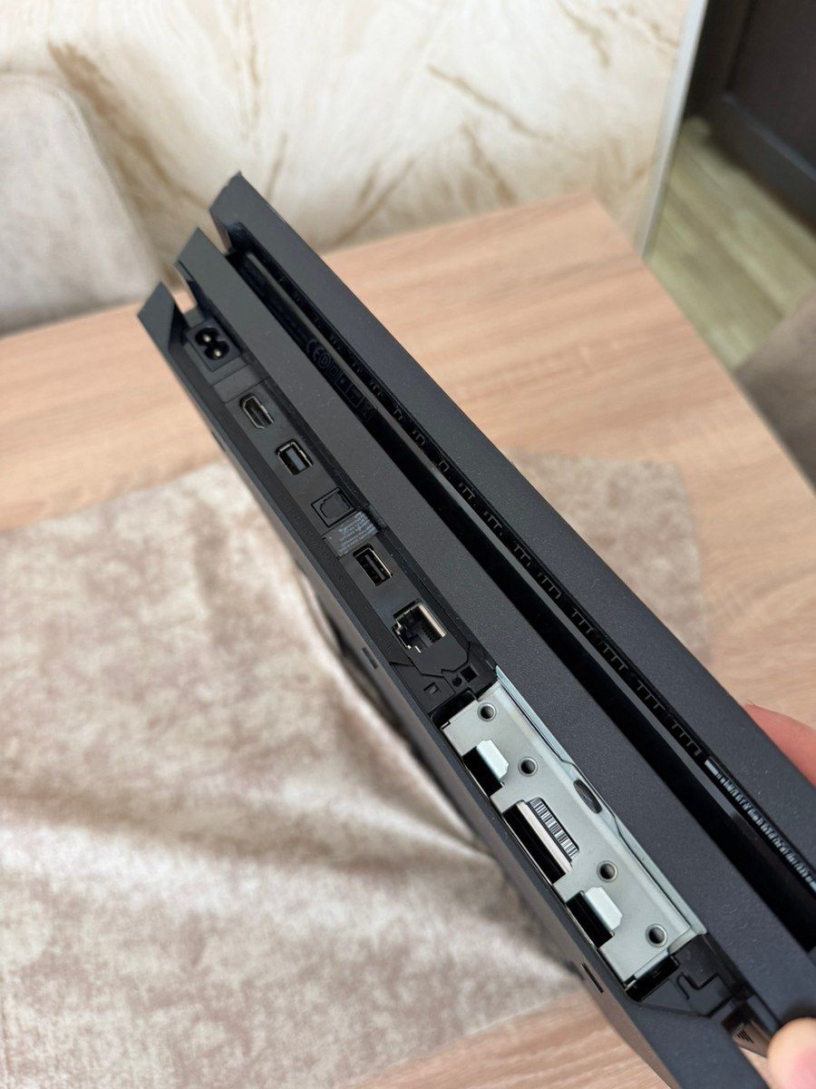 Playstation 4 slim 1TB — Oyun konsolları, Bakı (2)