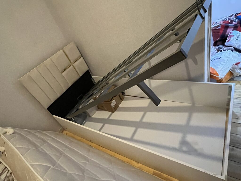 İşlənmiş, Təknəfərlik çarpayı, Bazalı, Matras ilə — Mebel, Digah (2)