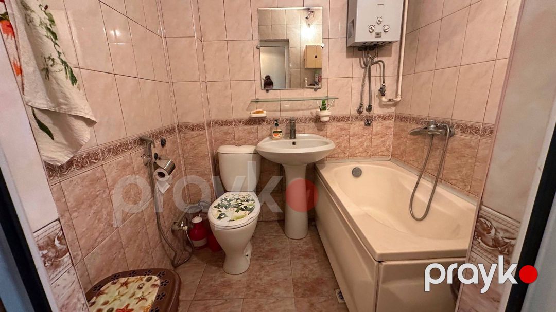 Satılır 2 otaqlı köhnə tikili 50 m² — Mənzil, Bakı (10)