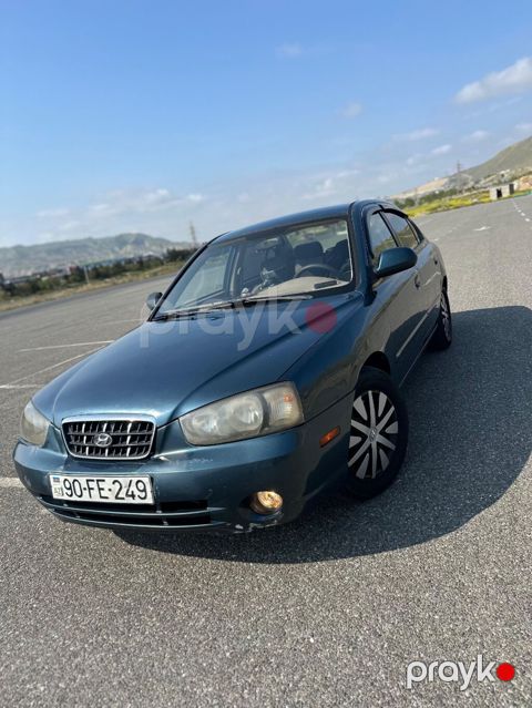Hyundai Elantra: 2 l | 2003 il Sedan