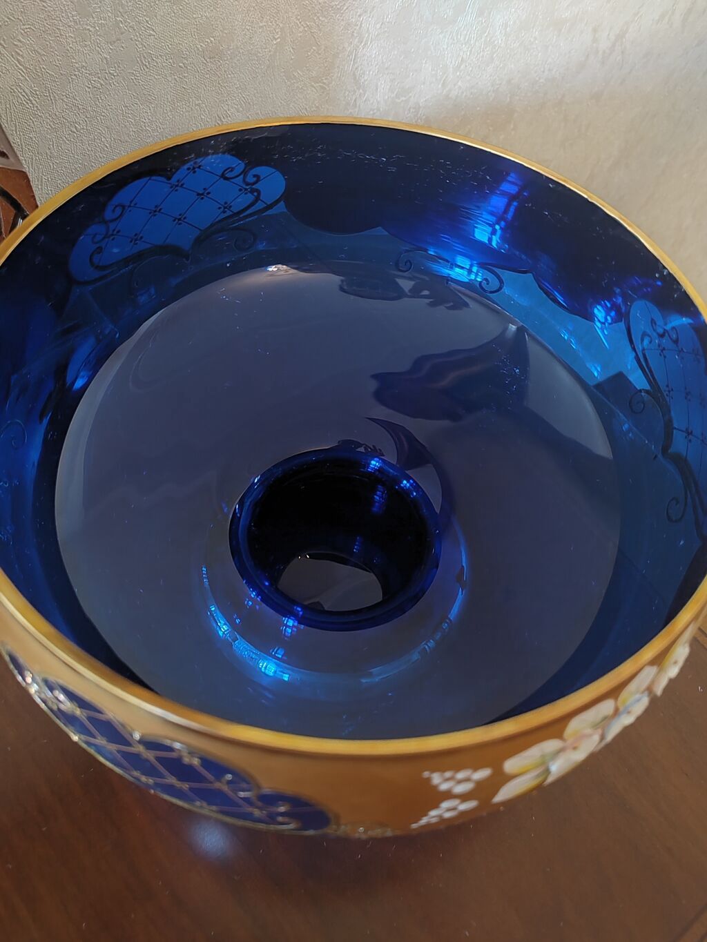 Mavi şüşədən dekorativ qab - Material: qalın, parlaq kobalt-mavi şüşə — Mallar, Bakı (3)