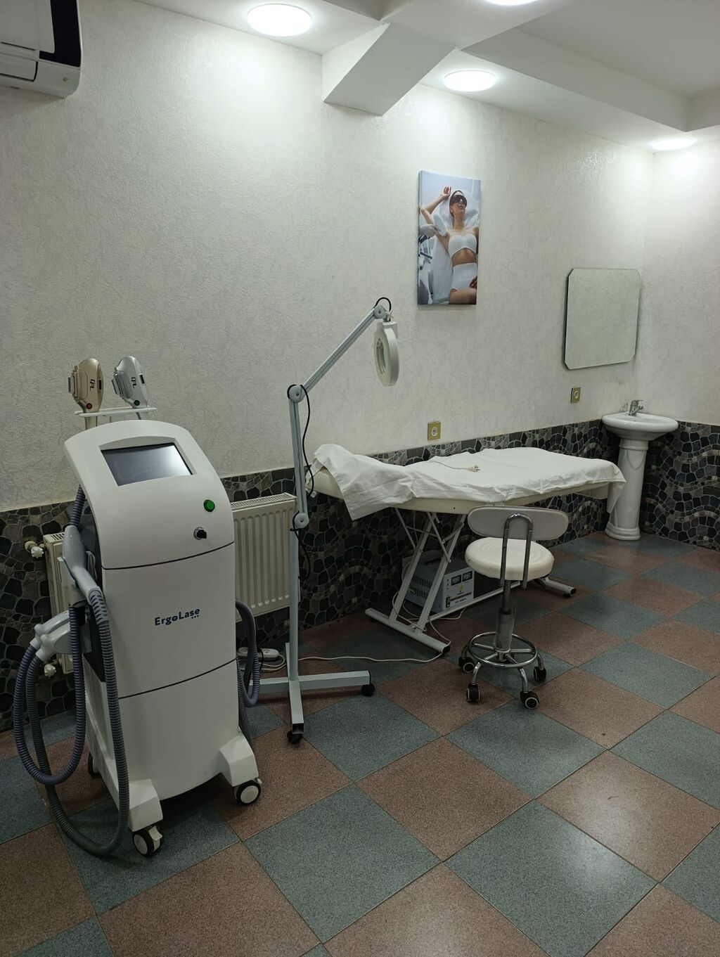 ErgoLase çoxfunksiyalı estetik aparat Xüsusiyyətlər: - IPL — Mallar, Xırdalan (5)