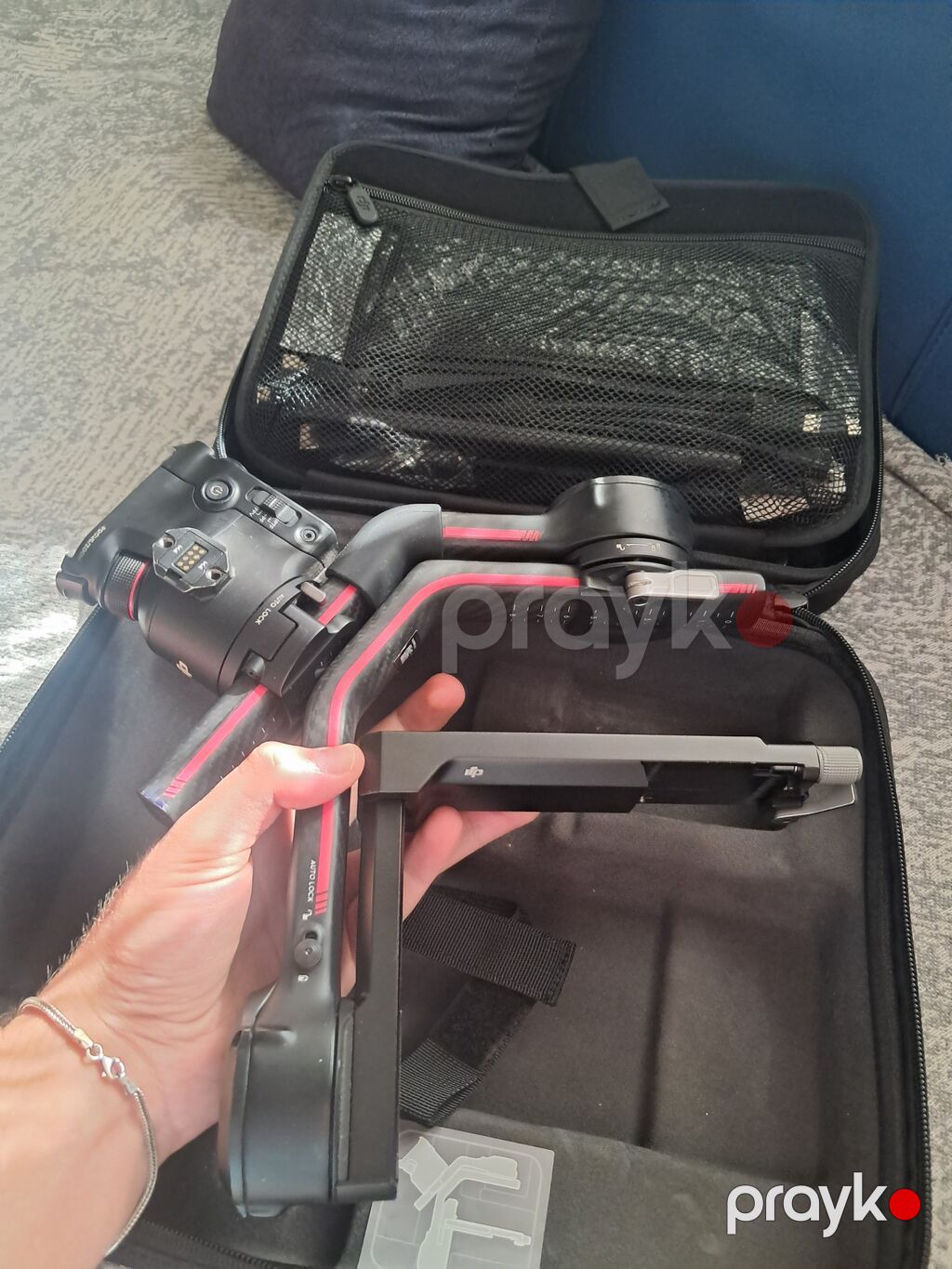 DJI RS 3 Pro peşəkar stabilizator Xüsusiyyətlər: - 3 oxlu motorlu — Elektronika, Digah (3)