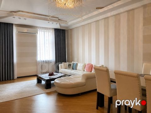 Satılır 3 otaqlı yeni tikili 135 m²