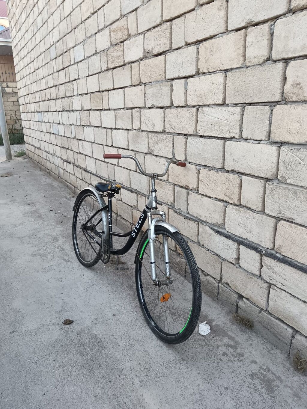 2 problemi var sağ pedali yoxdur birdeki oturacagi bağlayan demiri — Velosipedlər, Bakı (3)