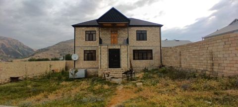 5 otaqlı, 273 kv. m, Yeni təmirli