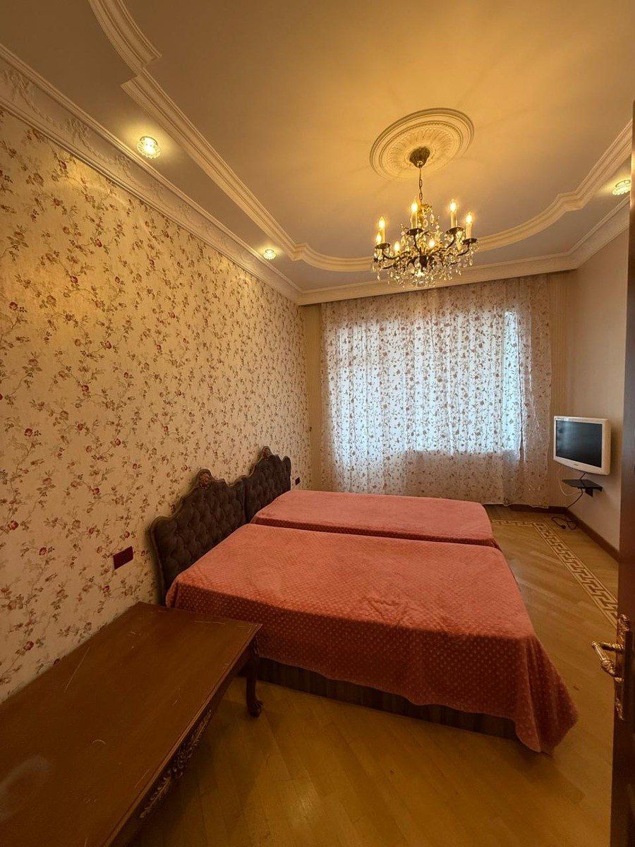 Satılır 4 otaqlı yeni tikili 240 m² — Mənzil, Bakı (8)
