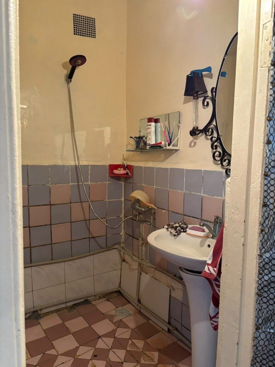 Satılır 5 otaqlı köhnə tikili 120 m² — Mənzil, Oğuz (8)