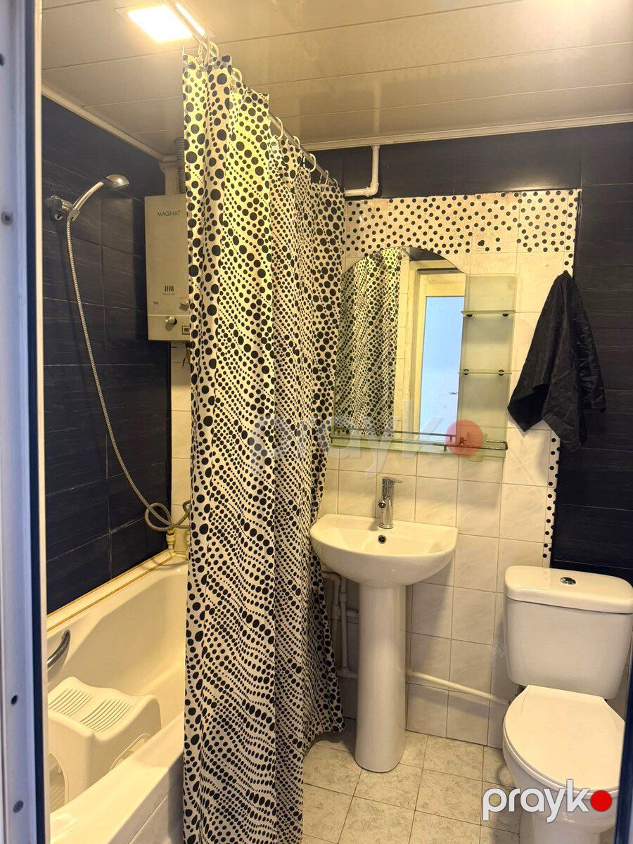 Satılır 2 otaqlı köhnə tikili 50 m² — Mənzil, Bakı (7)