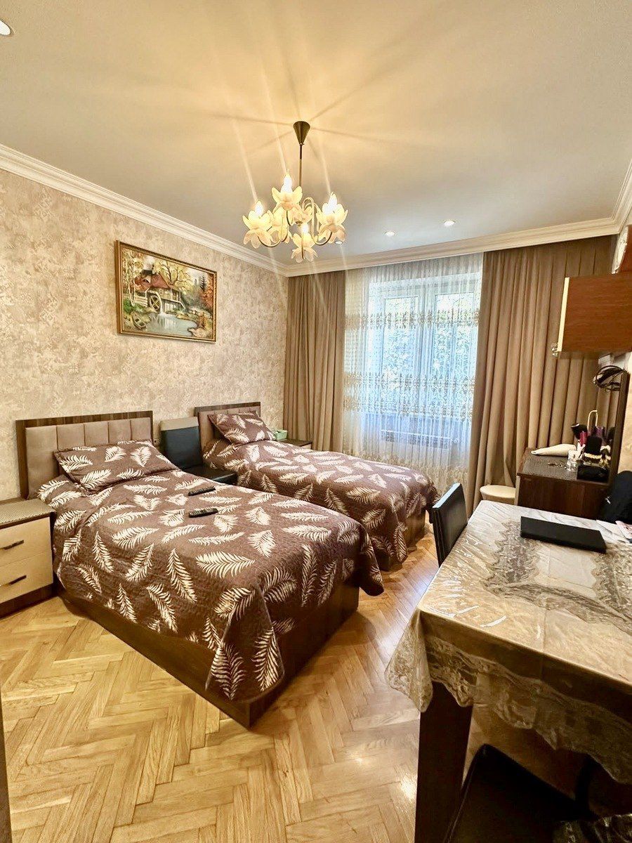 Satılır 4 otaqlı köhnə tikili 120 m² — Mənzil, Bakı (4)