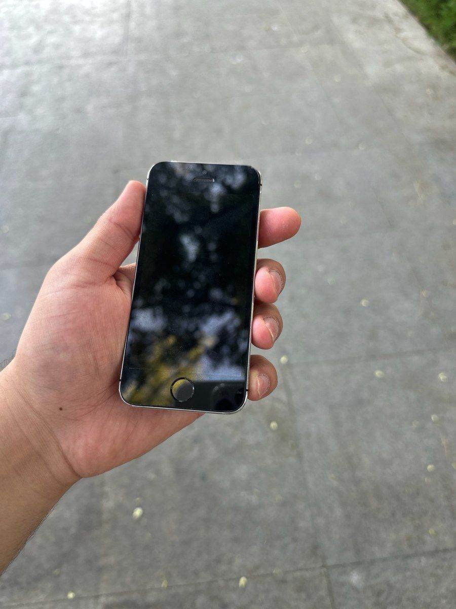 Apple iPhone 5S Space Gray 16GB — Telefonlar və qadjetlər, Bakı