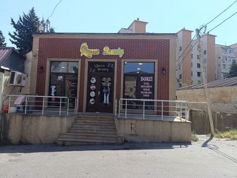 Binəqdi rayonu Adil Məmmədov kucəsi 85in axrinci dayanacaginda