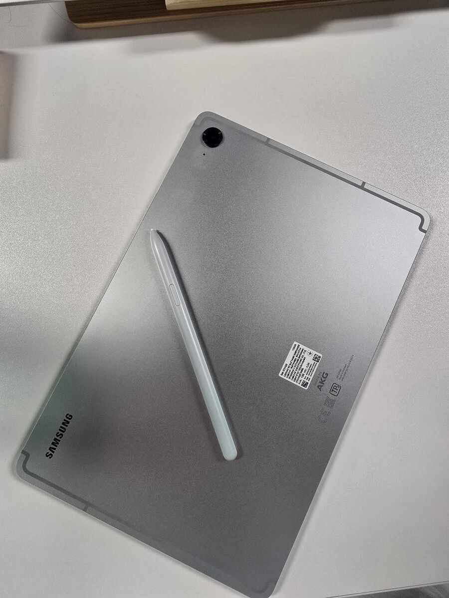 Samsung Galaxy Tab S9 FE 5G 128GB+ S Pen — Elektronika, Bakı