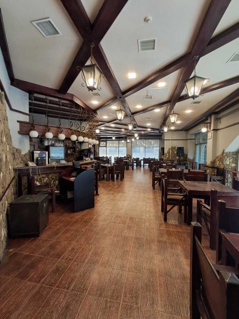 Satılır obyekt 451 m²