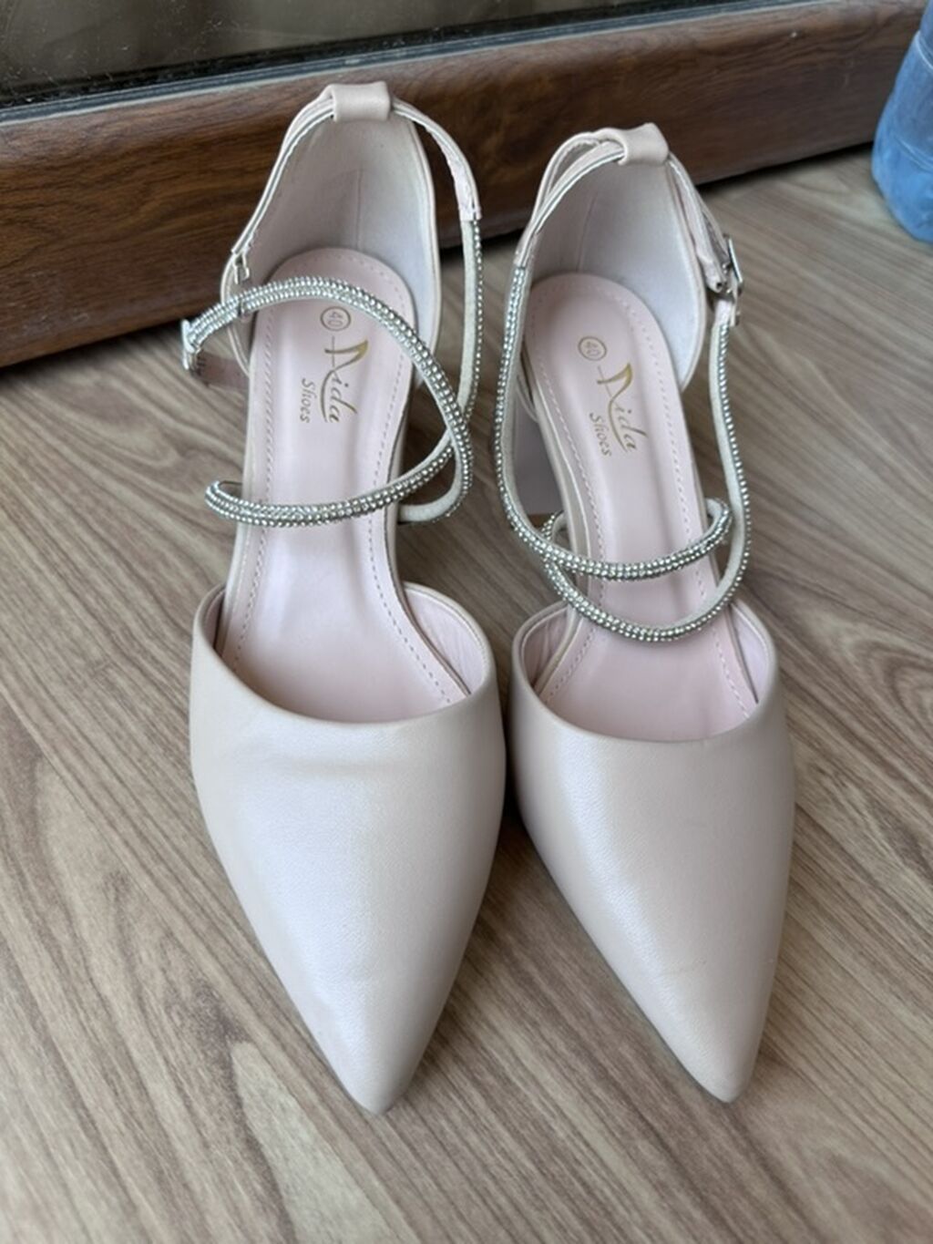 Aida Shoes markalı qadın ayaqqabısı - Rəng: açıq bej/nude - Ölçü: 40 — Şəxsi əşyalar, Xırdalan