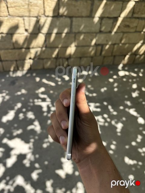IPhone SE 2020, 64 GB, Gümüşü