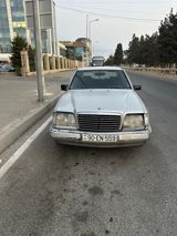 Mercedes E 200, 2.0 L, 1993 il, 855 777 km — Avtomobillər