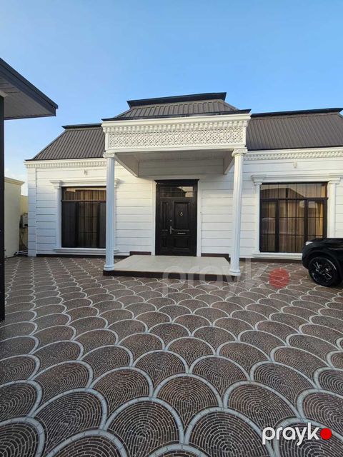 Satılır 4 otaqlı həyət evi/bağ evi 180 m²