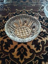 Kəsilmiş naxışlı şüşə qab dəsti - Material: qalın, şəffaf kəsimli — author
