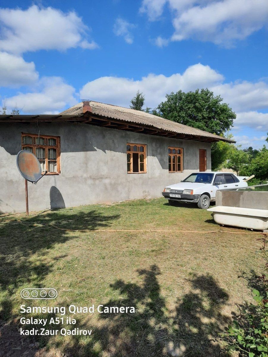 Həyət evi, Şəki küdürlü kəndi — Daşınmaz əmlak, Şəki (4)