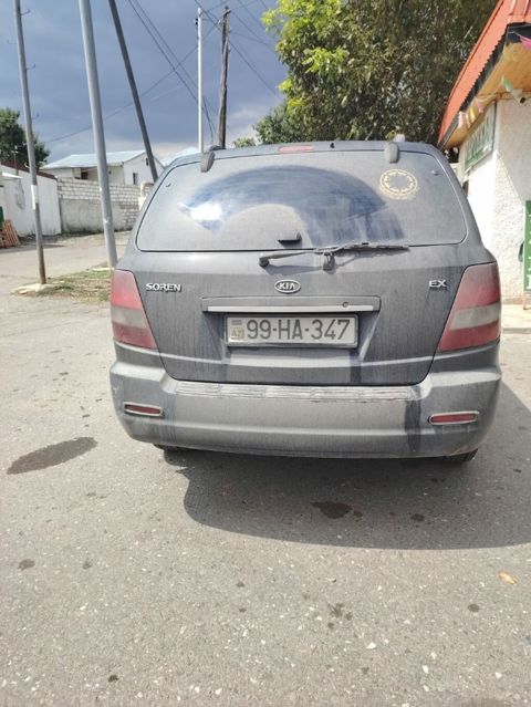Kia Sorento: 2.5 l | 2004 il Ofrouder/SUV
