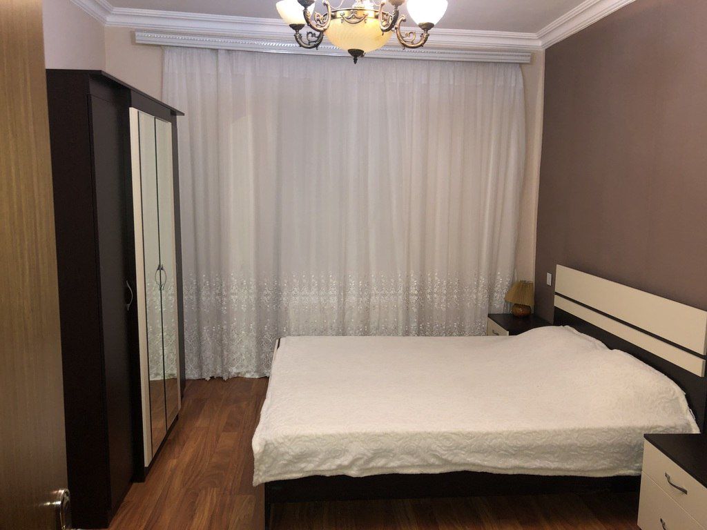İcarəyə verilir 7 otaqlı həyət evi/bağ evi 240 m² — Ev, villa, Bakı (12)