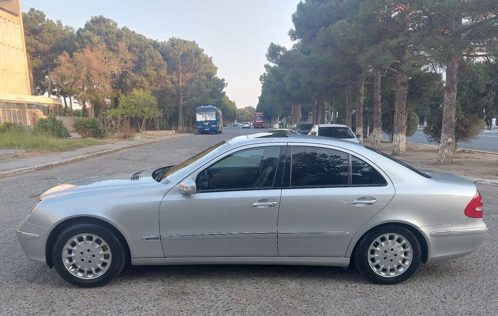 Mercedes E 200, 1.8 L, 2005 il, 208 000 km — Avtomobillər, Sumqayıt (4)