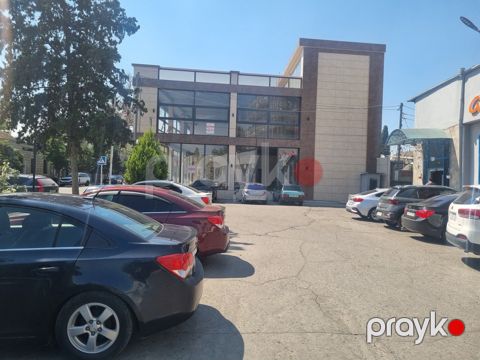 İcarəyə verilir obyekt 1700 m²