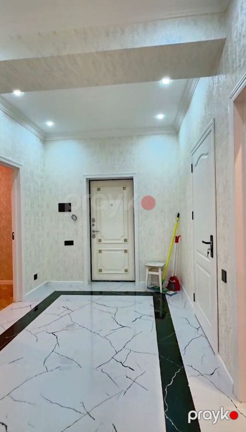 Satılır 3 otaqlı yeni tikili 85 m²